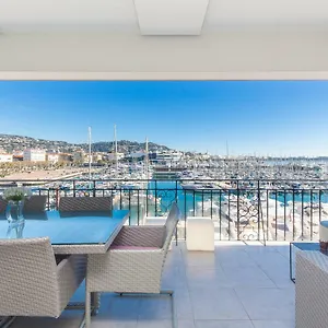 Vieux Port Apartment