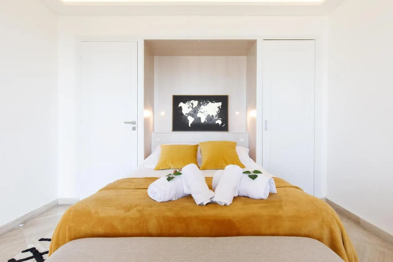 Apartment Suite Riviera - Sea View - Clim - 50M Plage - Residence De Standing - Spacieux 180 M2 - Parking Cannes