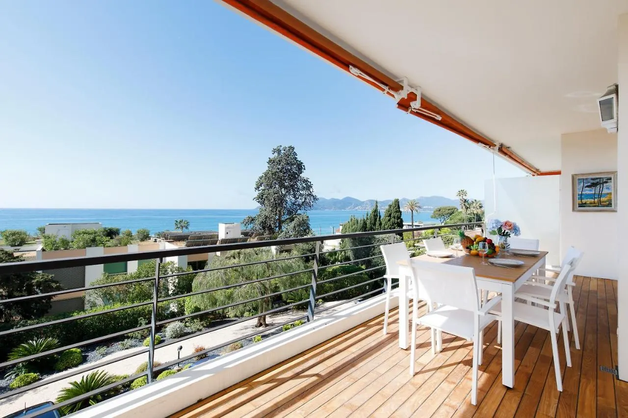 Apartment Suite Riviera - Sea View - Clim - 50M Plage - Residence De Standing - Spacieux 180 M2 - Parking Cannes