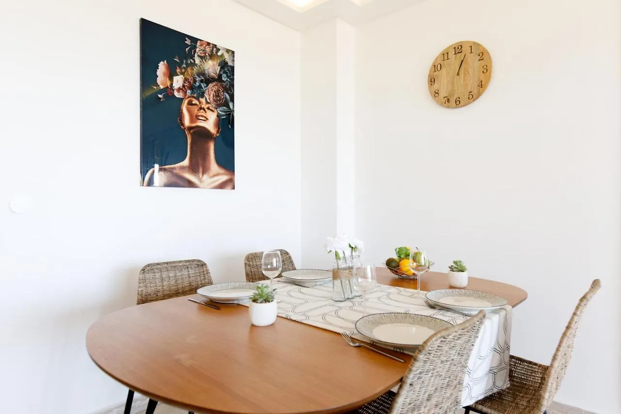 Apartment Suite Riviera - Sea View - Clim - 50M Plage - Residence De Standing - Spacieux 180 M2 - Parking Cannes France